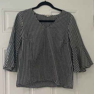 Jane and Delancey Gingham V-Neck Bell Sleeve Top size S black white